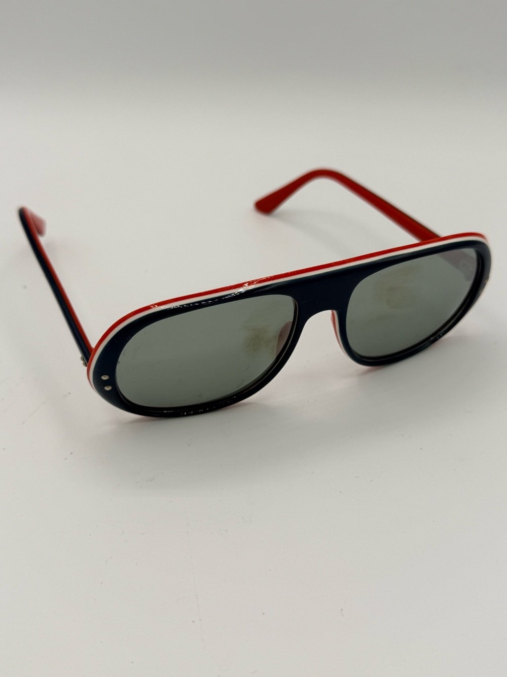 Retro Black and Red Aviator Sunglasses